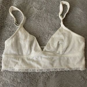 Beautiful White Bralette Gills Hicks